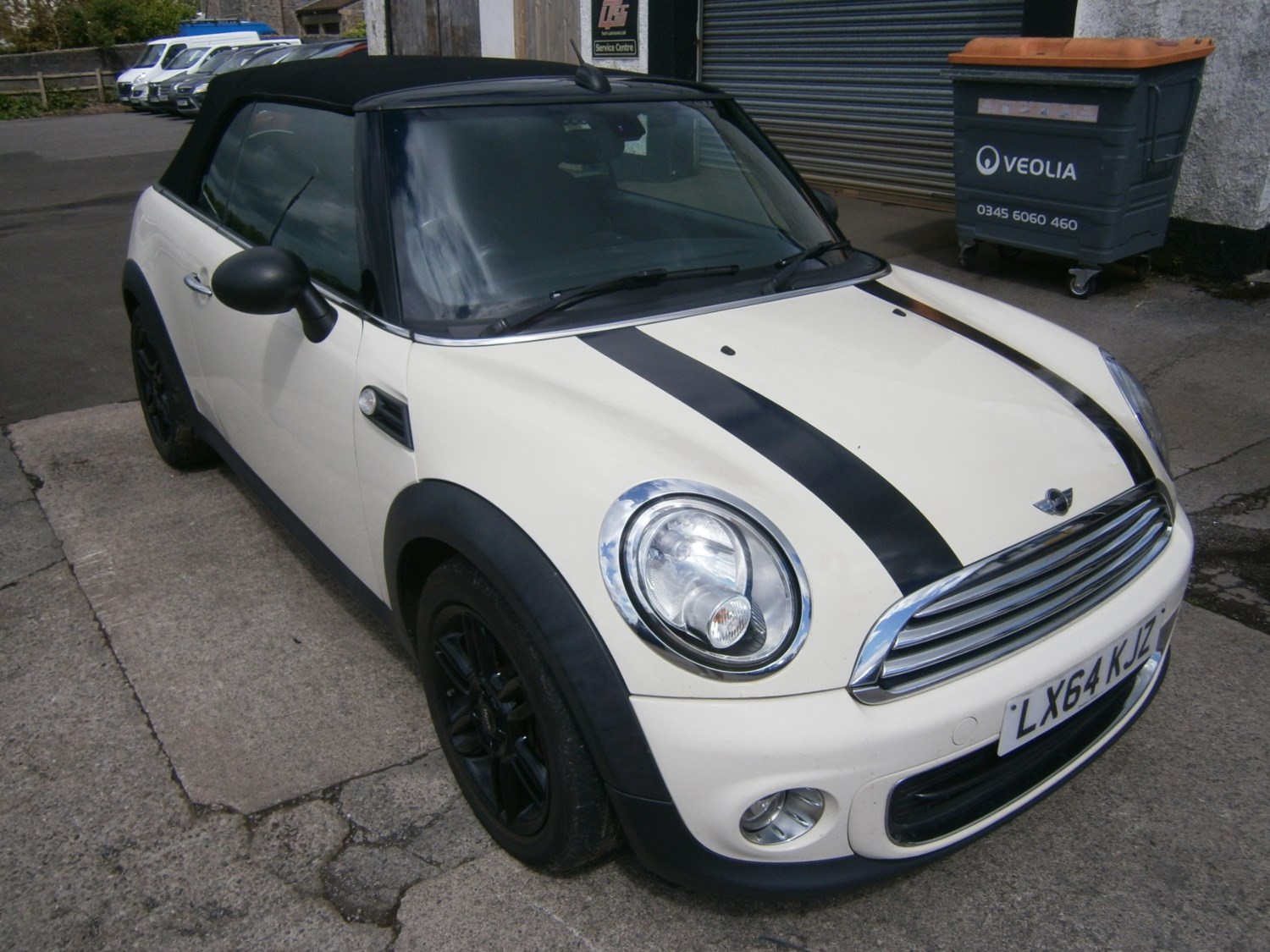 MINI Convertible Listing Image