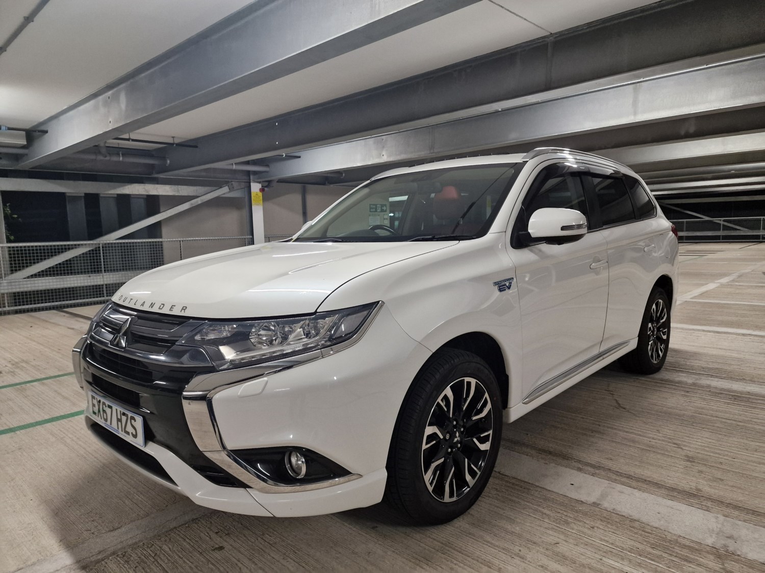 Mitsubishi Outlander Listing Image