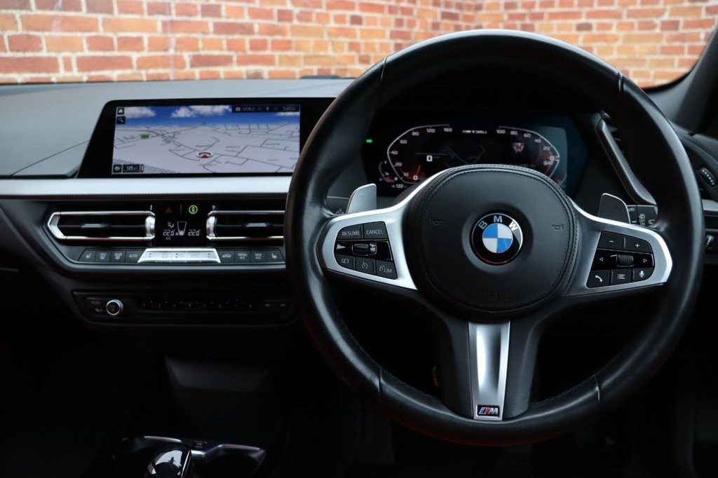 BMW 1 Series Listing Image