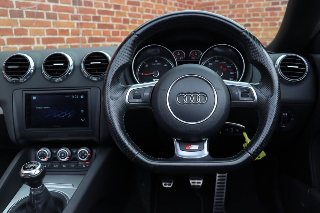 Audi TT Listing Image