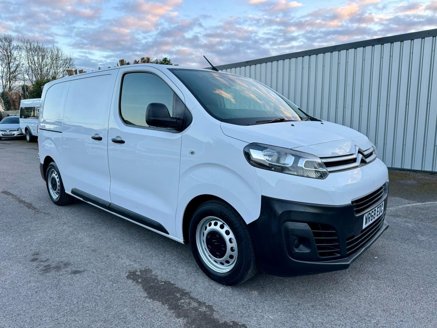 Citroen Dispatch Listing Image