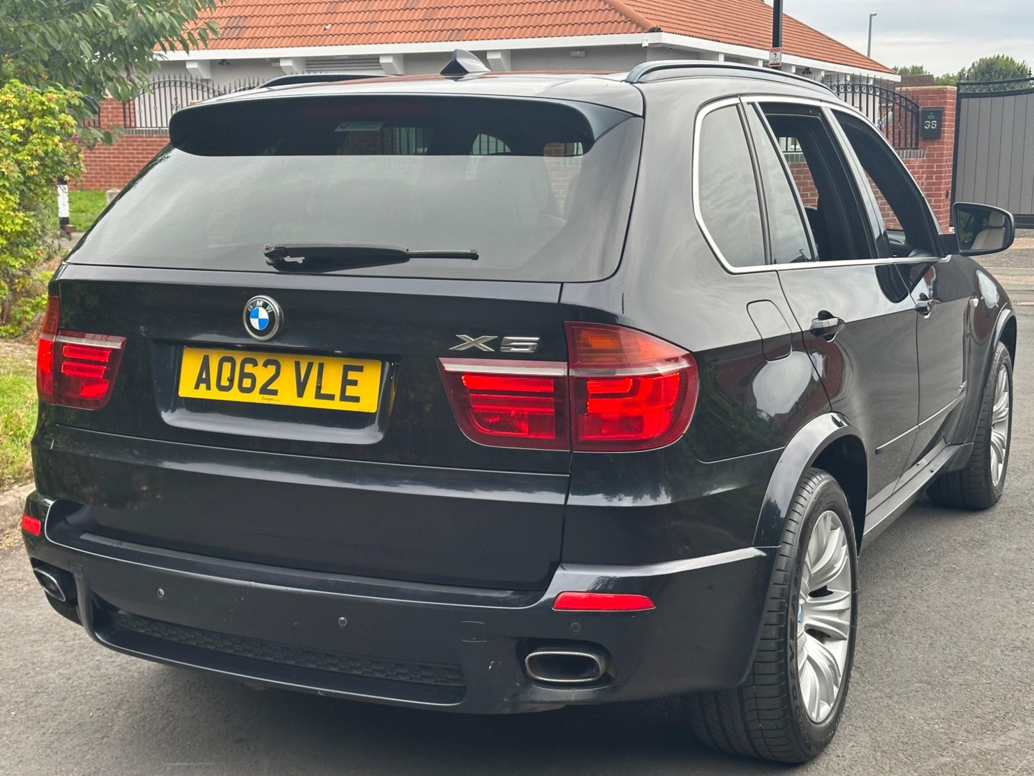 BMW X5 Listing Image