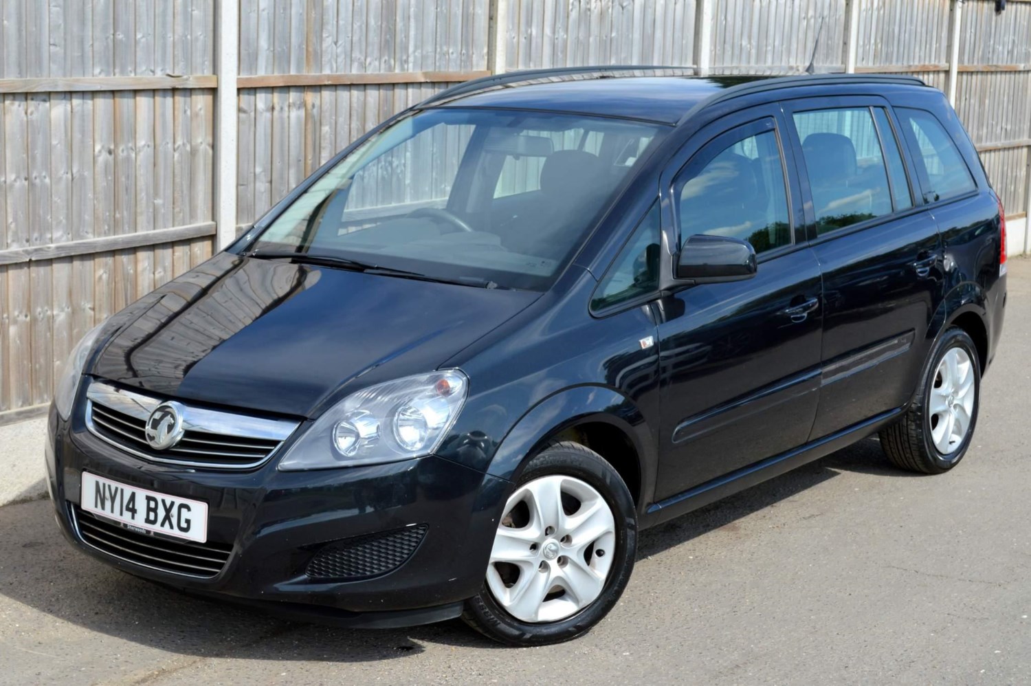 Vauxhall Zafira Listing Image