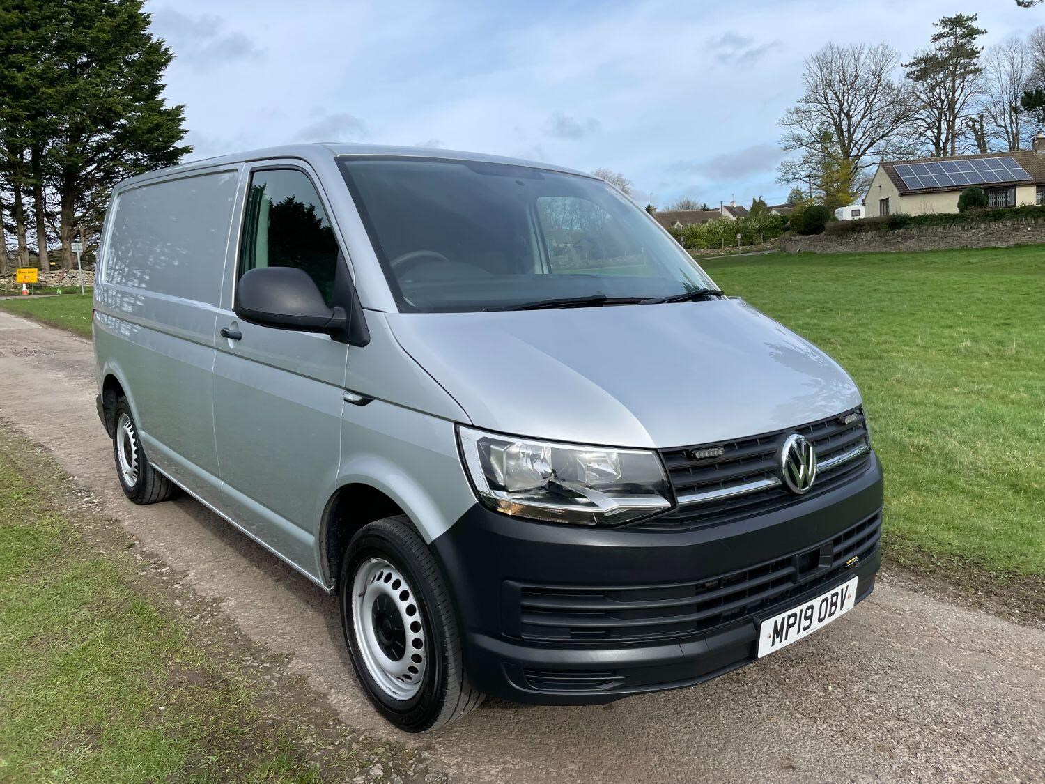 Volkswagen Transporter Listing Image