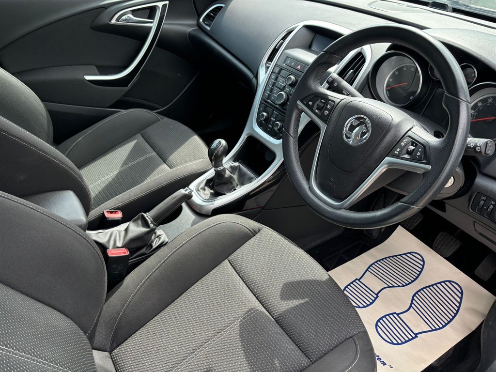 Vauxhall Astra Listing Image