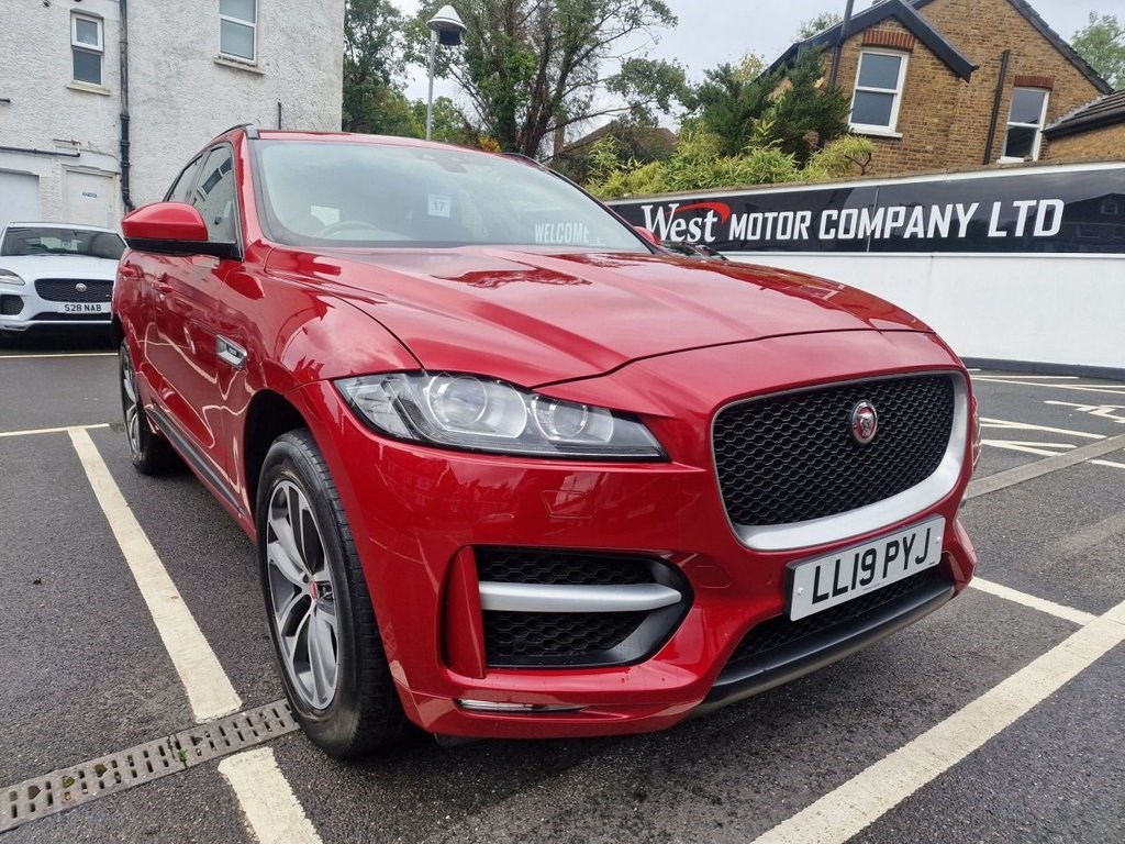 Jaguar F-PACE Listing Image