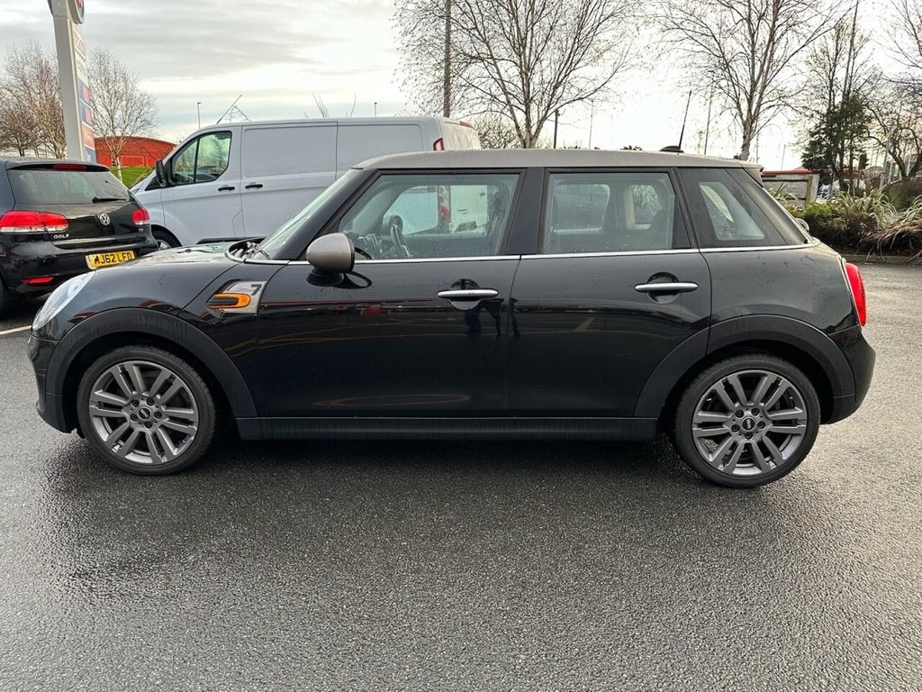 MINI Hatch Listing Image