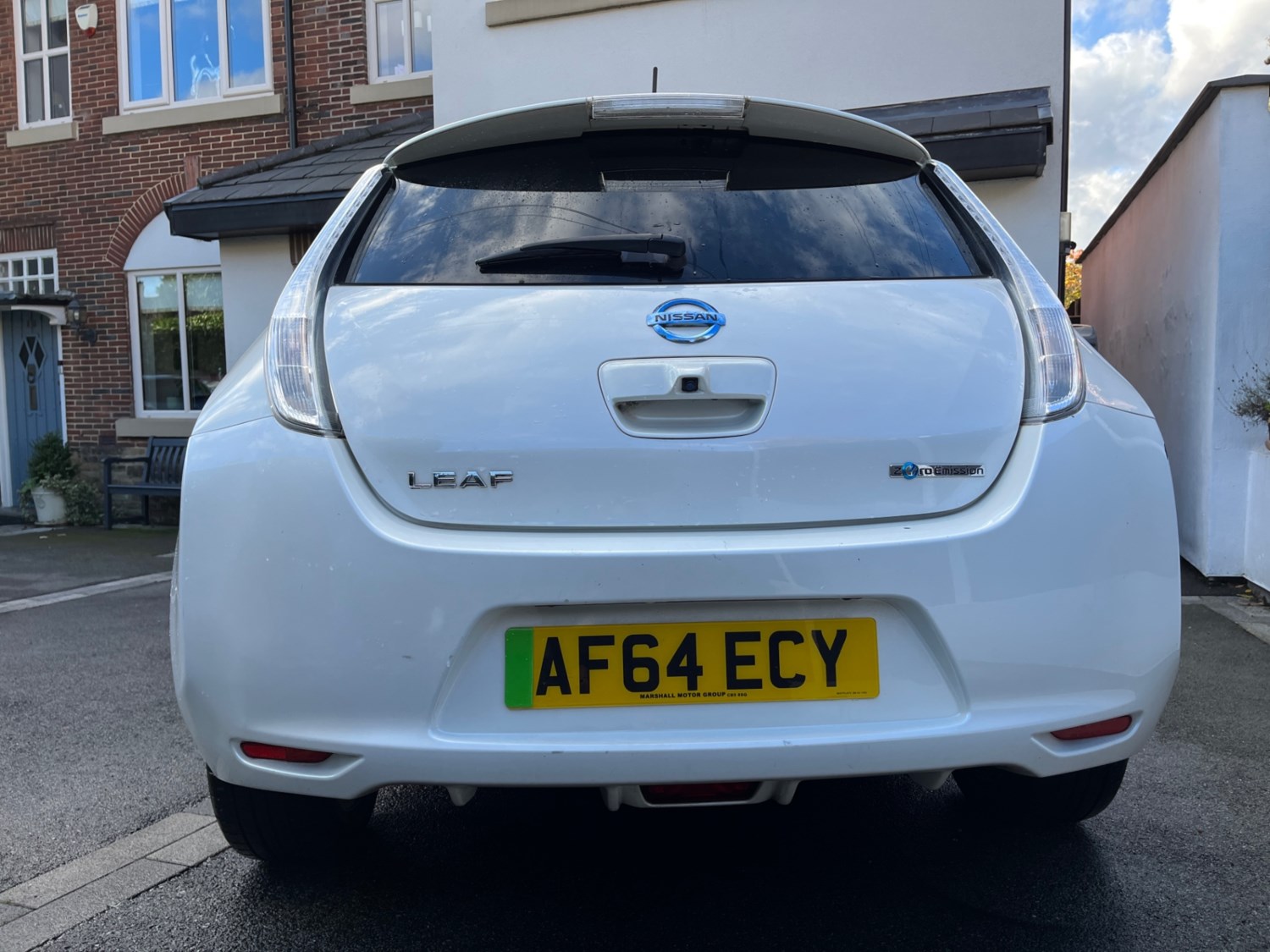 Nissan Leaf Listing Image