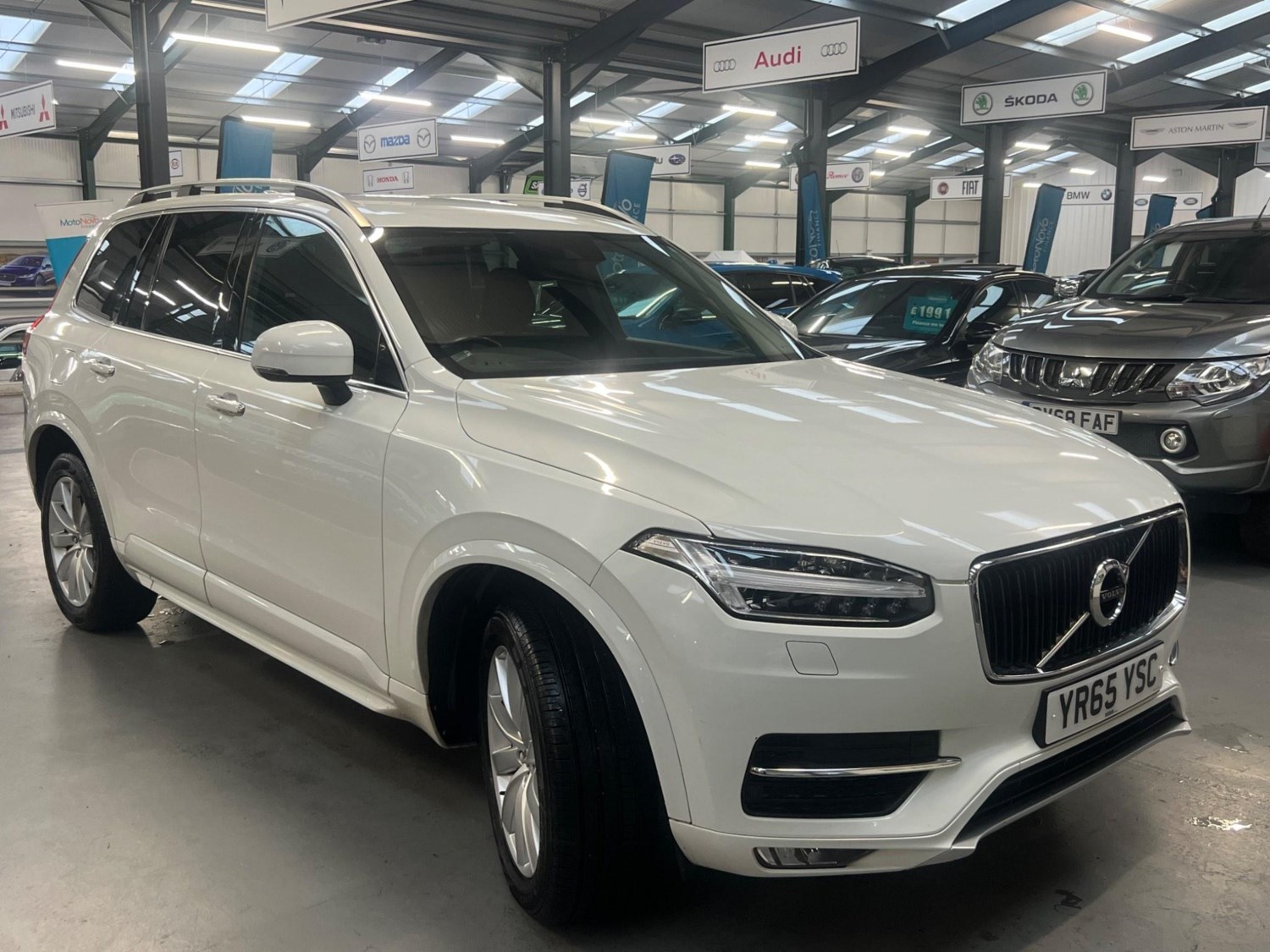 Volvo XC90 Listing Image