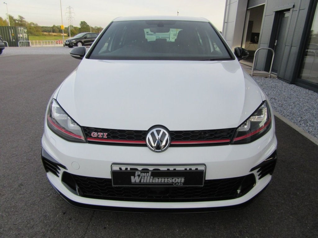 Volkswagen Golf Listing Image