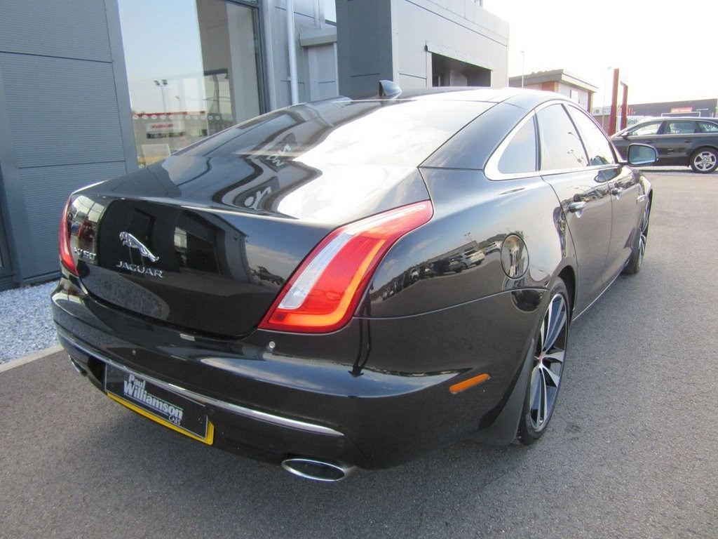 Jaguar XJ Listing Image