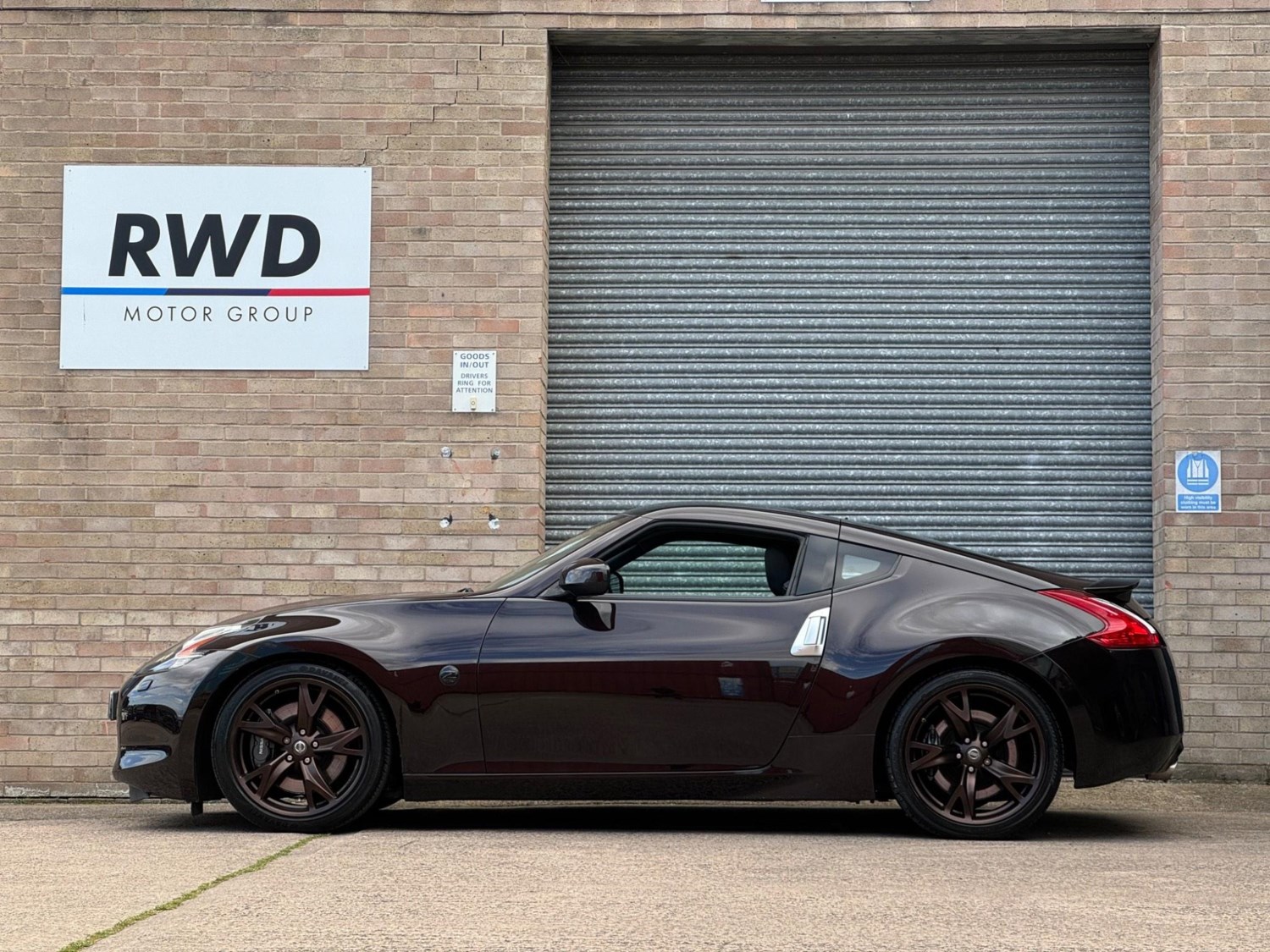 Nissan 370Z Listing Image