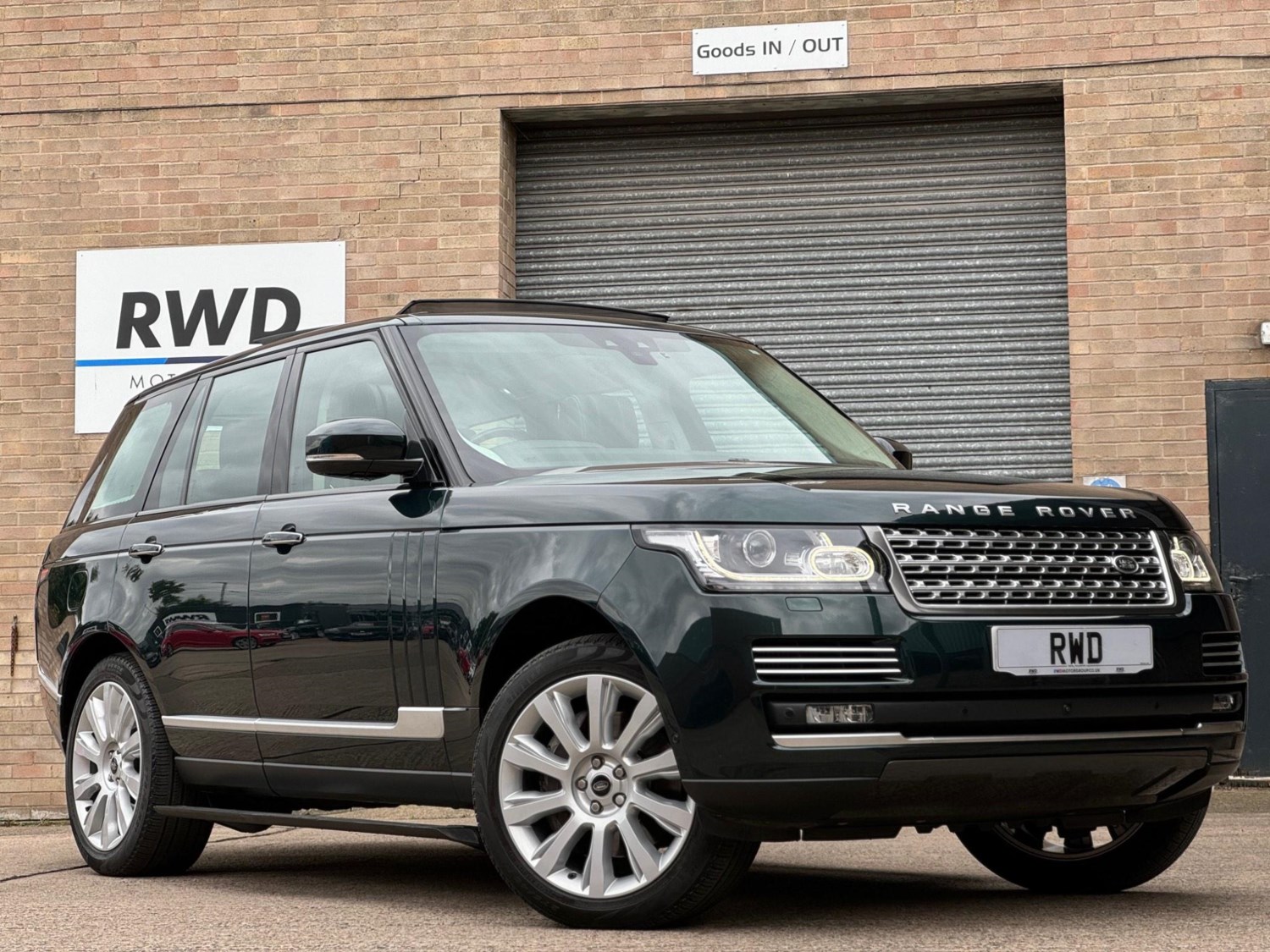 Land Rover Range Rover Listing Image