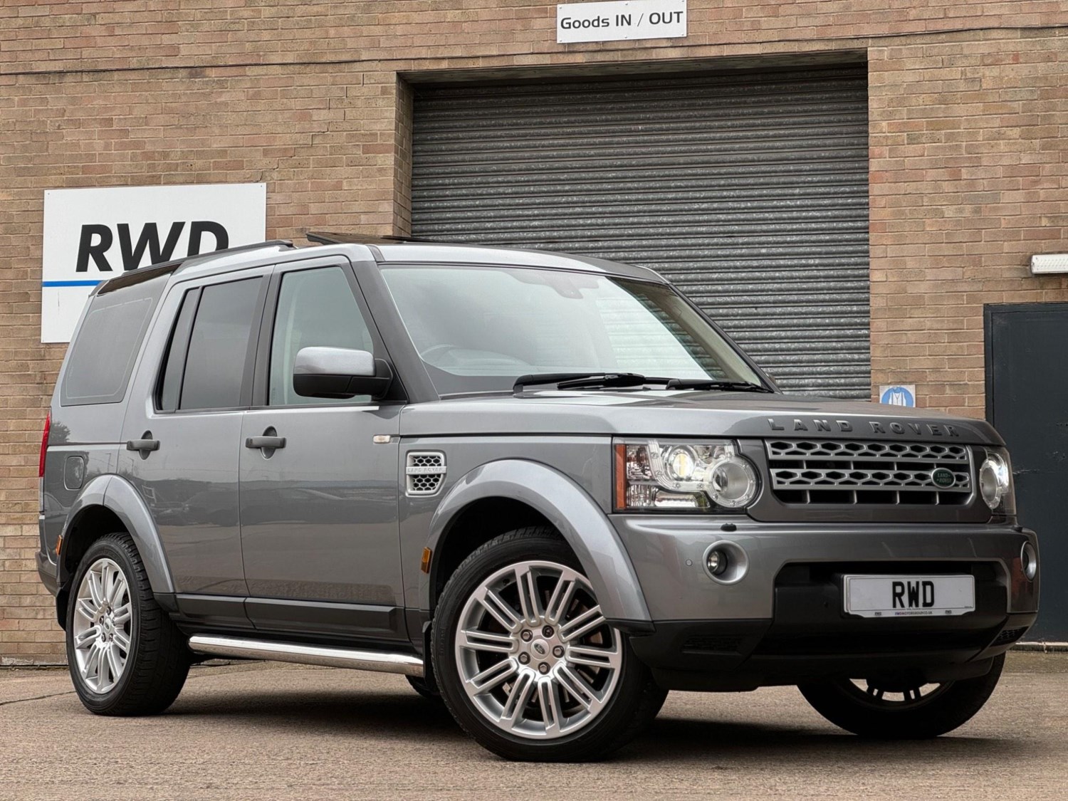 Land Rover Discovery 4 Listing Image