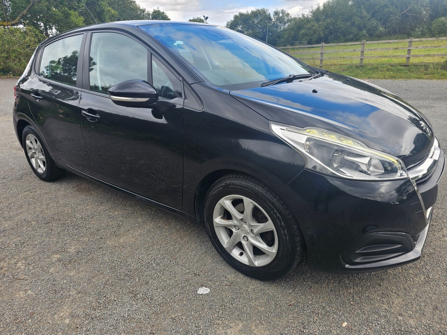 Peugeot 208 Listing Image