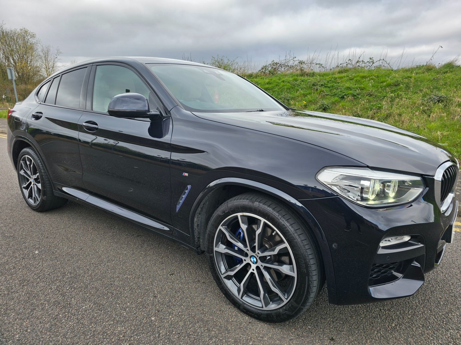 BMW X4 Listing Image