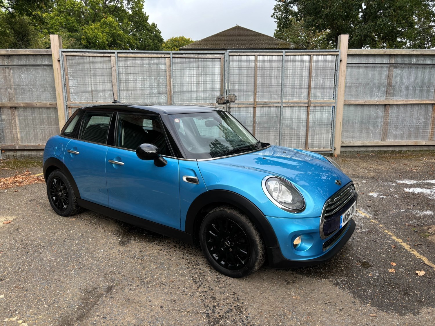 MINI Hatch Listing Image