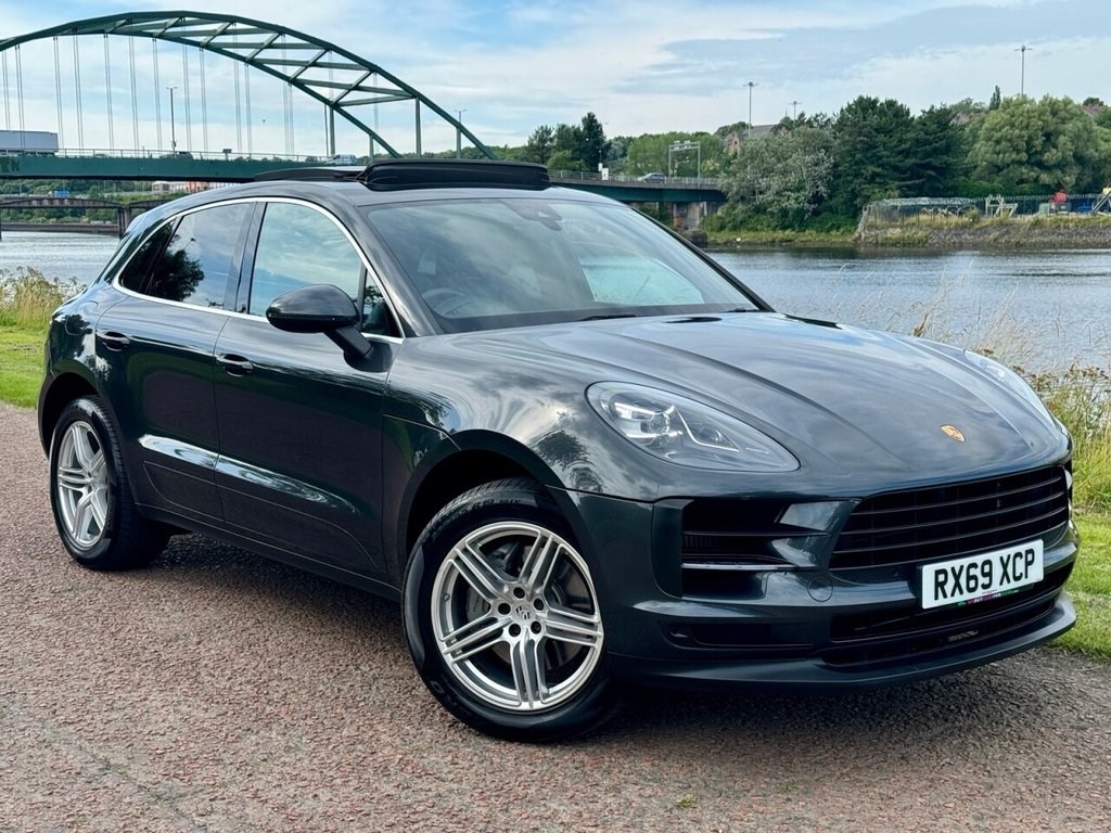 Porsche Macan Listing Image