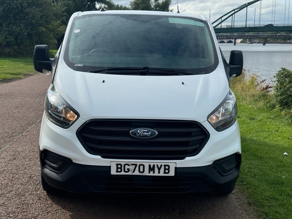 Ford Transit Custom Listing Image