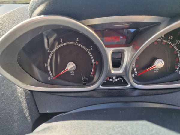 2012 (12) Ford Fiesta 1.4 Zetec 5dr ULEZ, mot 6/6/25 For Sale In Edinburgh, Mid Lothian