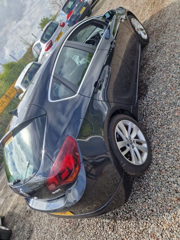 2014 (14) Vauxhall Astra 2.0 CDTi 16V Tech Line GT 5dr 10 stamp service history, belt done. For Sale In Edinburgh, Mid Lothian
