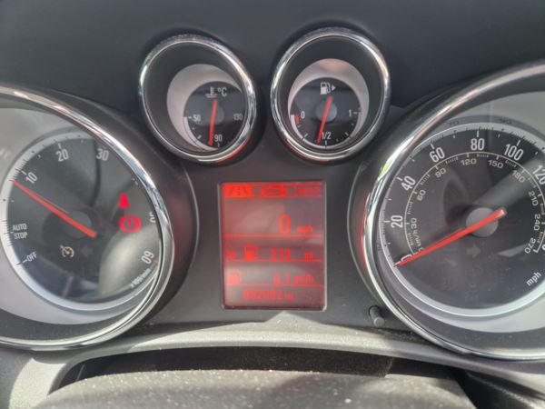 2014 (14) Vauxhall Astra 2.0 CDTi 16V Tech Line GT 5dr 10 stamp service history, belt done. For Sale In Edinburgh, Mid Lothian