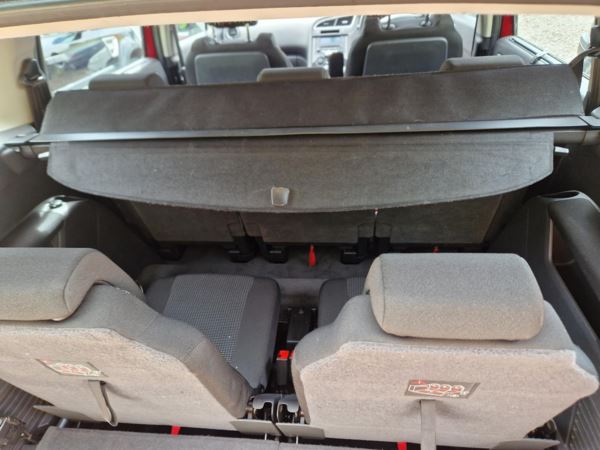 2010 (10) Peugeot 5008 1.6 HDi 110 Sport 5dr 7 SEATER. MPV For Sale In Edinburgh, Mid Lothian