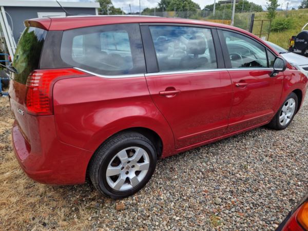 2010 (10) Peugeot 5008 1.6 HDi 110 Sport 5dr 7 SEATER. MPV For Sale In Edinburgh, Mid Lothian