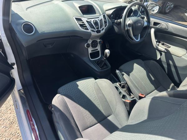 2010 (10) Ford Fiesta 1.6 Zetec S 3dr, Ulez compliant. 2 keys, full V5 For Sale In Edinburgh, Mid Lothian