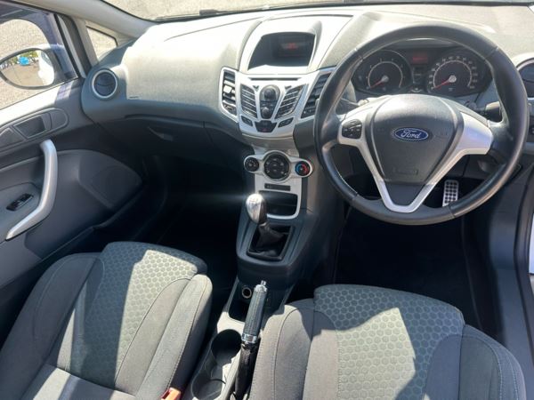 2010 (10) Ford Fiesta 1.6 Zetec S 3dr, Ulez compliant. 2 keys, full V5 For Sale In Edinburgh, Mid Lothian