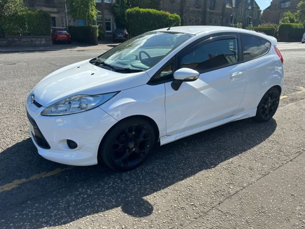 2010 (10) Ford Fiesta 1.6 Zetec S 3dr, Ulez compliant. 2 keys, full V5 For Sale In Edinburgh, Mid Lothian