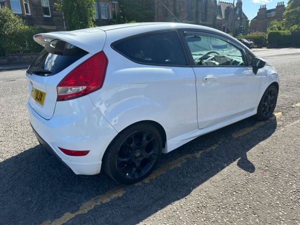 2010 (10) Ford Fiesta 1.6 Zetec S 3dr, Ulez compliant. 2 keys, full V5 For Sale In Edinburgh, Mid Lothian
