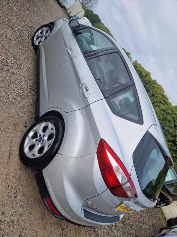 2014 (14) Ford C-Max 1.6 TDCi Zetec 5dr MOT DECEMBER 2025. For Sale In Edinburgh, Mid Lothian