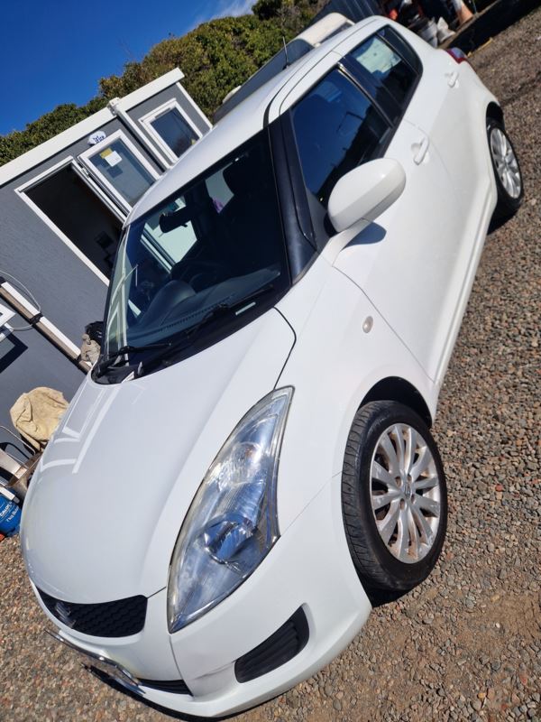 2013 (13) Suzuki Swift 1.2 SZ3 5dr For Sale In Edinburgh, Mid Lothian