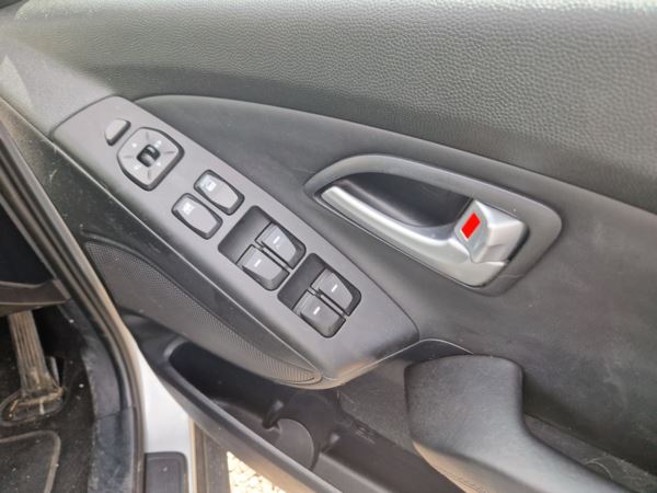 2014 (14) Hyundai Ix35 2.0 CRDi Premium 5dr [Leather]2 keys, fully loaded. For Sale In Edinburgh, Mid Lothian