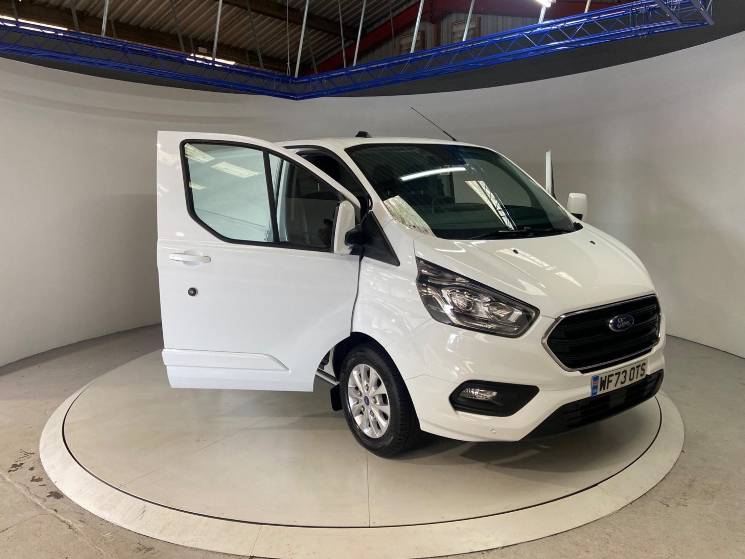 Ford Transit Custom Listing Image