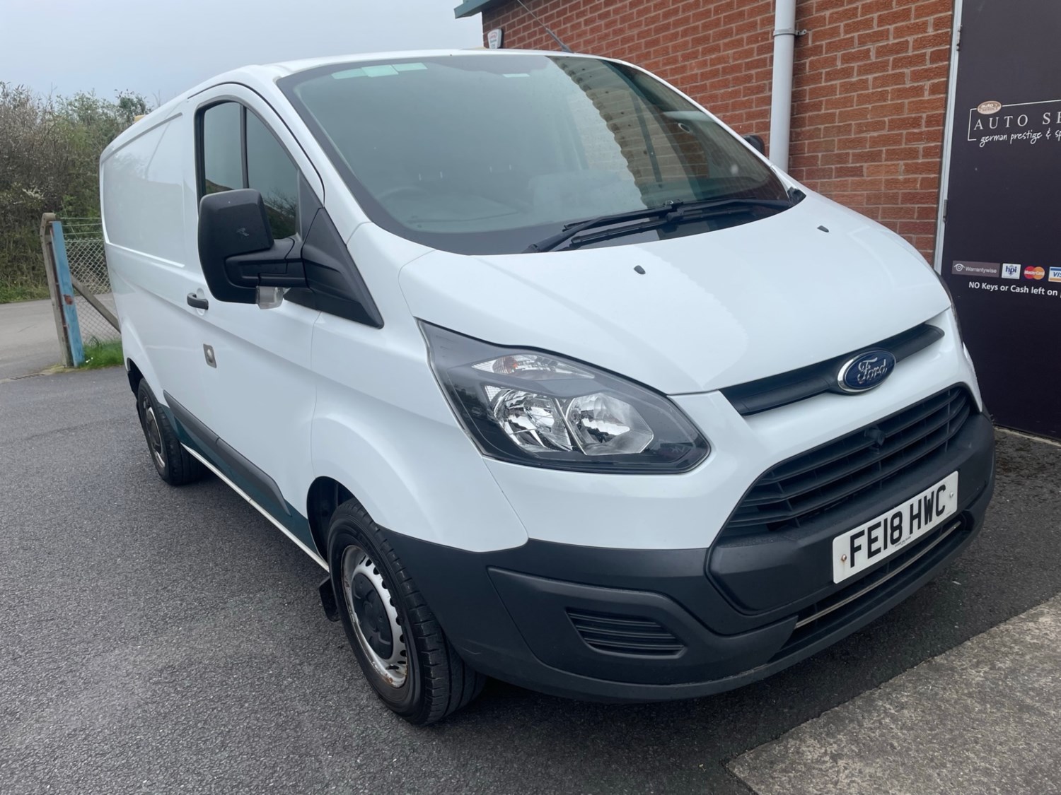 Ford Transit Custom Listing Image