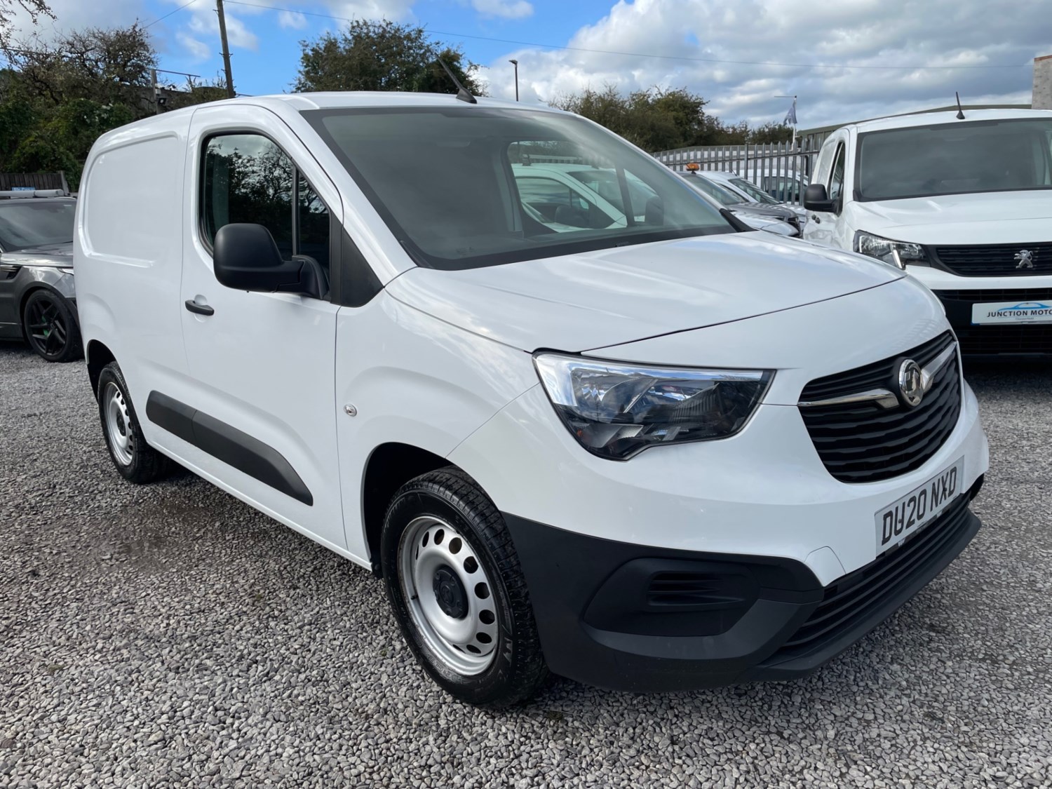 Vauxhall Combo Listing Image