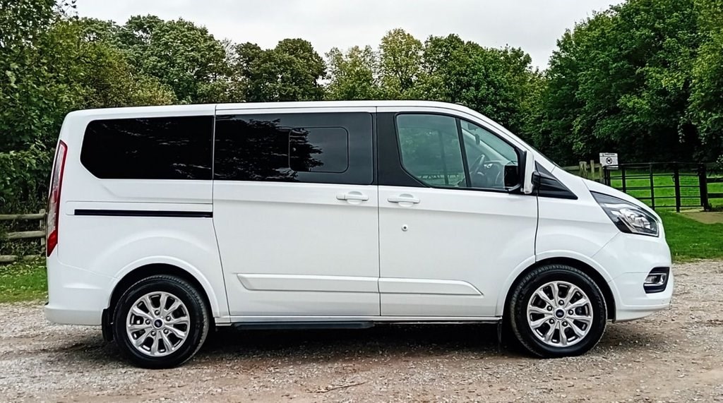 Ford Tourneo Custom Listing Image