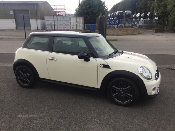 MINI Hatch Listing Image