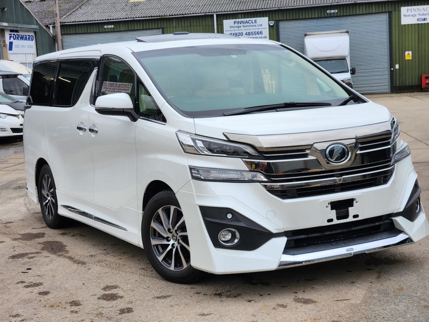 Toyota Vellfire Listing Image