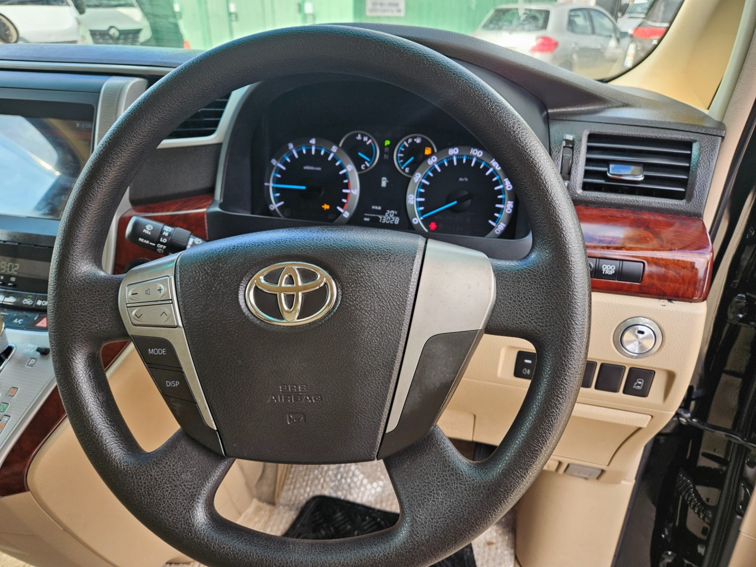 Toyota Alphard Listing Image