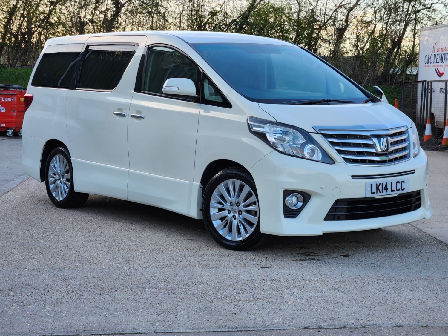 Toyota Alphard Listing Image