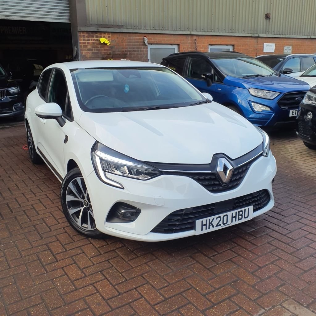 Renault Clio Listing Image