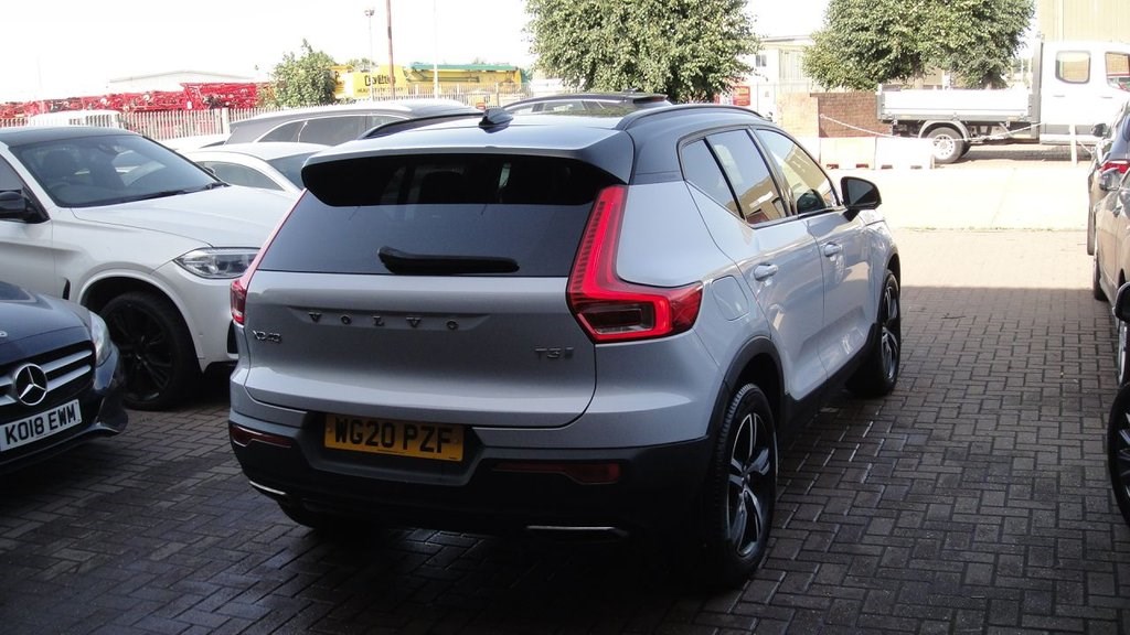 Volvo XC40 Listing Image