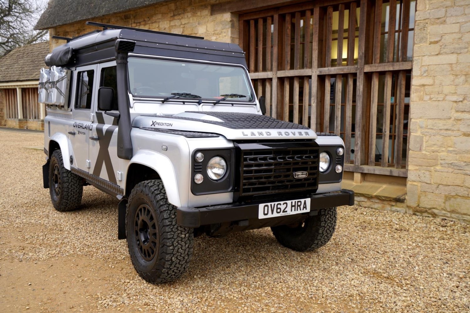 Land Rover Defender Listing Image