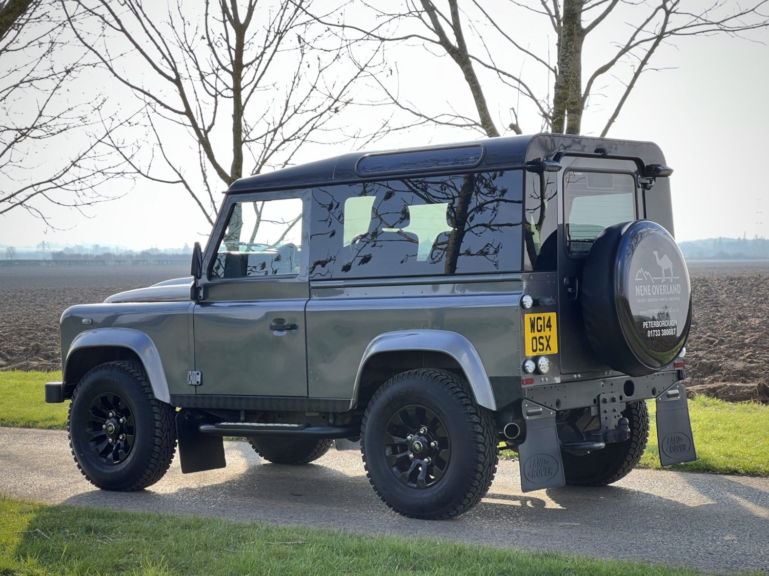 Land Rover Defender Listing Image