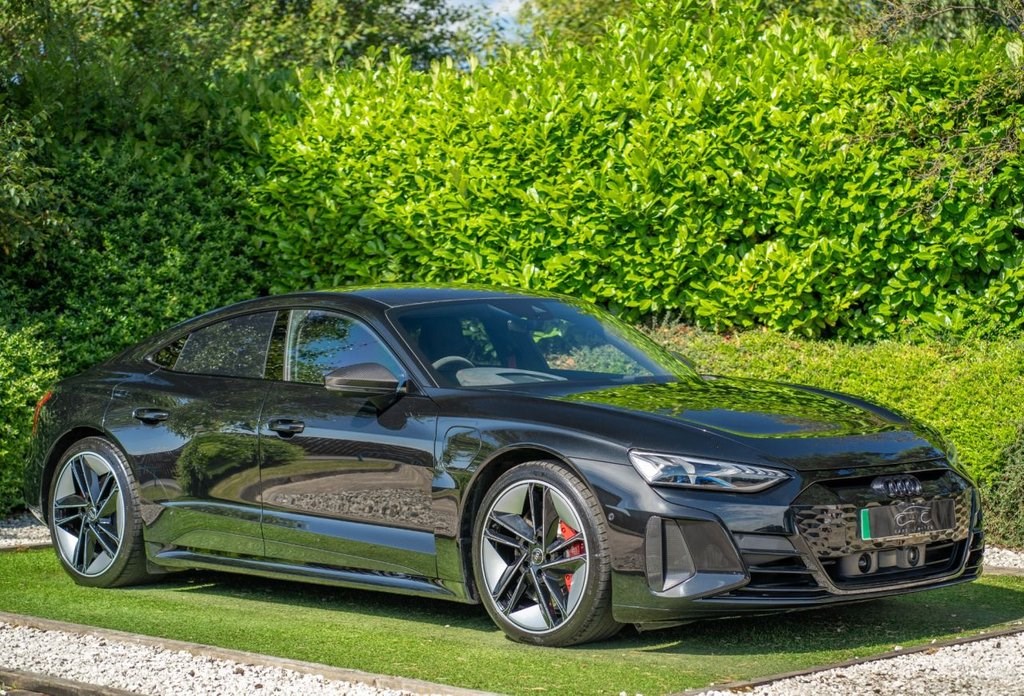 Audi e-tron GT Listing Image