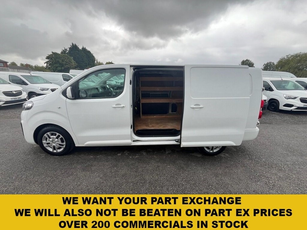 Vauxhall Vivaro Listing Image