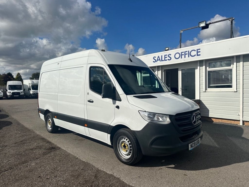 Mercedes-Benz Sprinter Listing Image